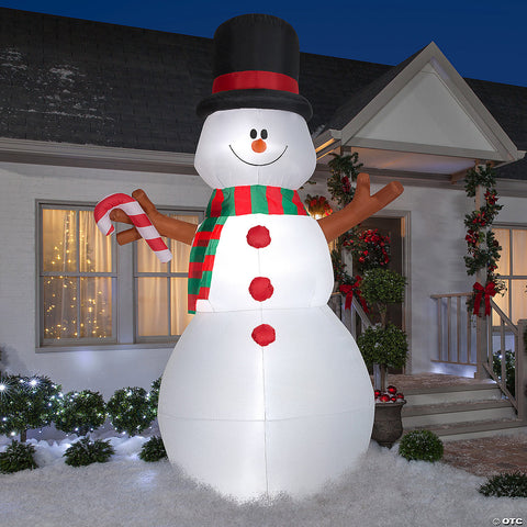 Airblown Swiveling Snowman Inflatable | Horror-Shop.com