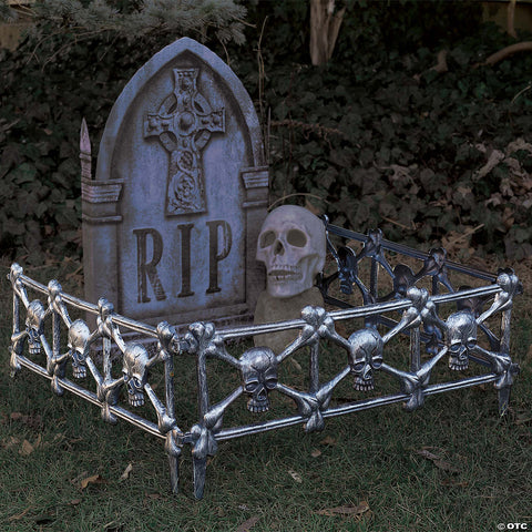 Skull Graveyard Fence Halloween Decoration | Horror-Shop.com