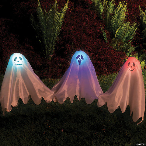 GHOSTS ON POSTS COLOR CHANGING | Horror-Shop.com